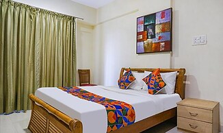 Fabhotel Grandeur