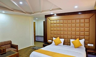 Fabhotel Whistling Winds