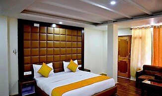 Fabhotel Whistling Winds