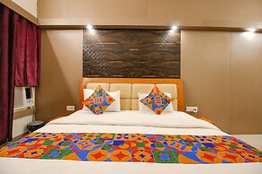 FabHotel Neena Palace