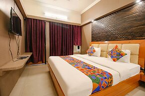 FabHotel Neena Palace