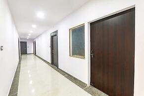 Fabhotel Paras