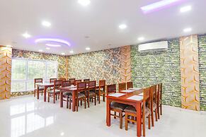 Fabhotel Paras