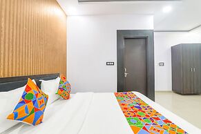 Fabhotel Paras