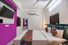 Fabhotel Green Leaf I