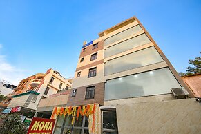 Fabhotel Mona International