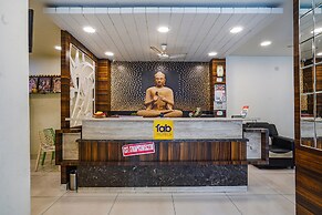 Fabhotel V Grand