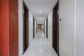 Fabhotel V Grand