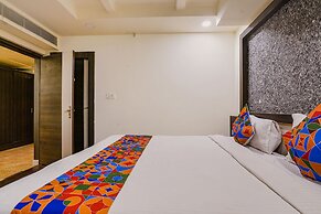 Fabhotel Golden Way