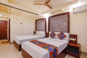 Fabhotel Golden Way
