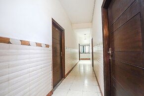 Fabhotel Sai Residency