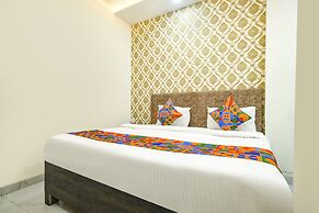 FabHotel Devs Inn