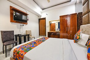 Fabhotel Ice Berg