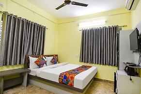 Fabhotel Dishan Plaza