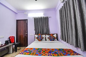 Fabhotel Dishan Plaza