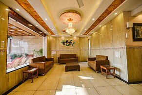 Fabhotel 4 Seasons