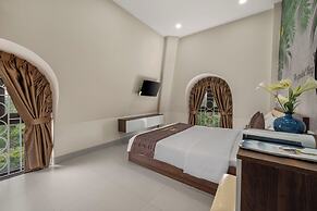 BIG HOTEL