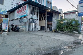 OYO 93485 Hotel Kenzie Sentani