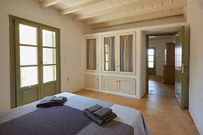 Ochre Dream Beach & Sunset villa Naousa