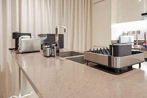 Luxe Living - Spacious 2BR - Marina Gate