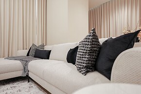 Luxe Living - Spacious 2BR - Marina Gate