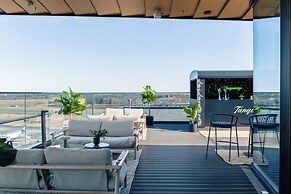 Clarion Hotel Helsinki Airport