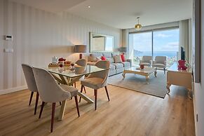 Panoramic Pearl by Homie