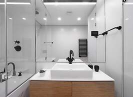 One bedroom apartment-Sea&Old Town view