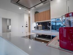 One bedroom apartment-Sea&Old Town view