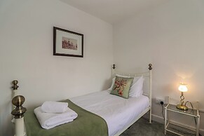 Two Towers Cottage
