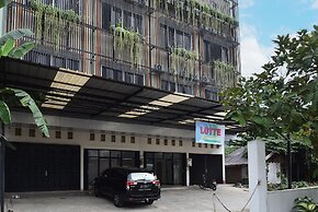 OYO 93503 Lotte Residence