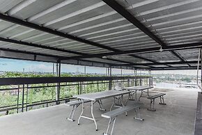 OYO 93503 Lotte Residence