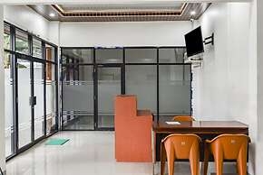 OYO 93503 Lotte Residence