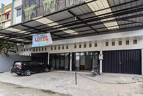 OYO 93503 Lotte Residence