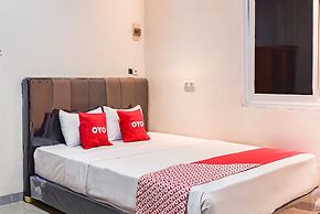 OYO 93503 Lotte Residence