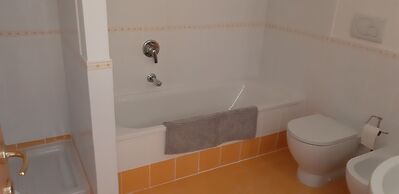 Sleeps 6 - Private Pool - Remote Countryside Villa