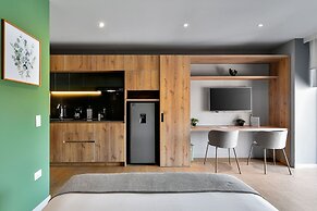 Muttuo by Wynwood House