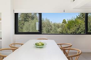 Gaia - A Secret Luxury Hideaway