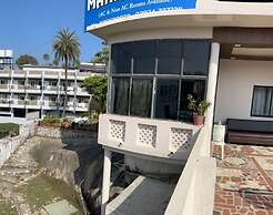 Hotel Mansarovar