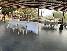 Hotel Mansarovar