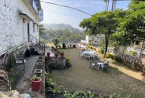 Hotel Mansarovar