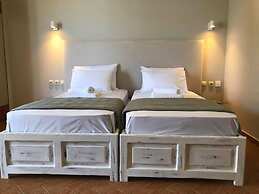 Room in Guest Room - Girogiali Beach Hotel