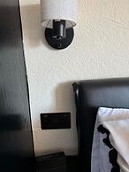 The Singlecote Hotel