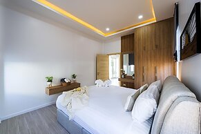Private Modern 3 Bedroom Pool Villa- AV1
