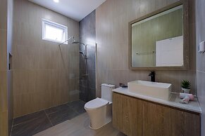Private Modern 3 Bedroom Pool Villa- AV1
