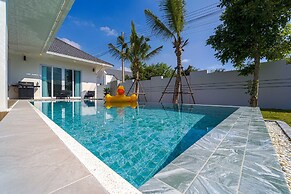 Private Modern 3 Bedroom Pool Villa- AV1