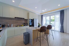 Private Modern 3 Bedroom Pool Villa- AV1