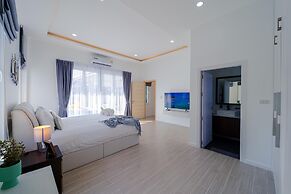 Private Modern 3 Bedroom Pool Villa- AV1