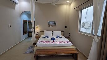 Mafia dream hotel