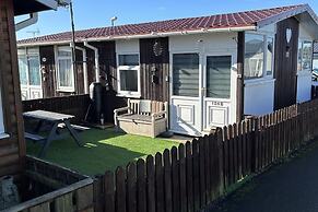 Modern One Bedroom Chalet With Central Heating